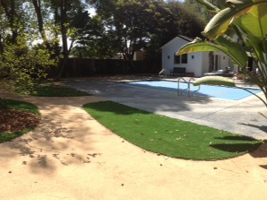 Artificial Grass Photos: Fake Grass Spray, Oregon Landscape Rock, Small Backyard Ideas